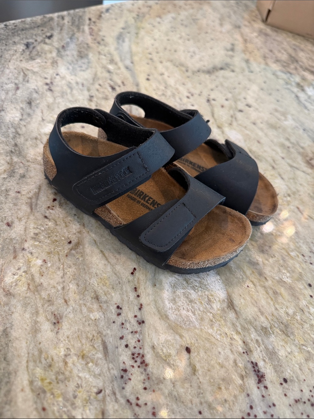 Birkenstock Kids Black Double-Strap Hook-and-Loop Sandals